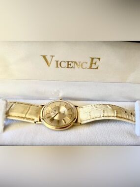 Vintage 14k Gold Vicence Italy Ladies Watch